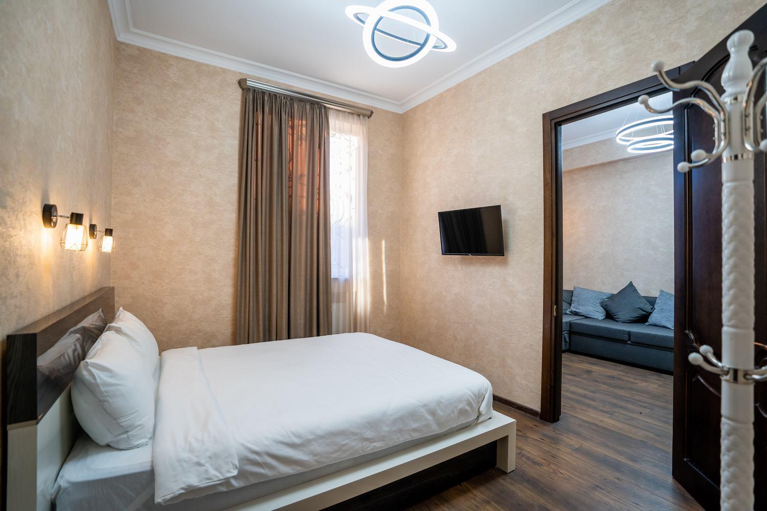 Siberia Hotel Tbilisi Cameră foto Family room